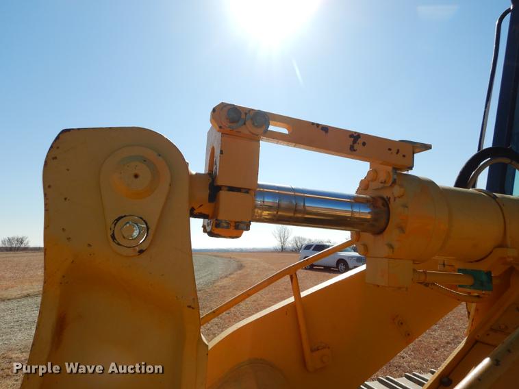 image for item DC0338 2000 John Deere 655C track loader