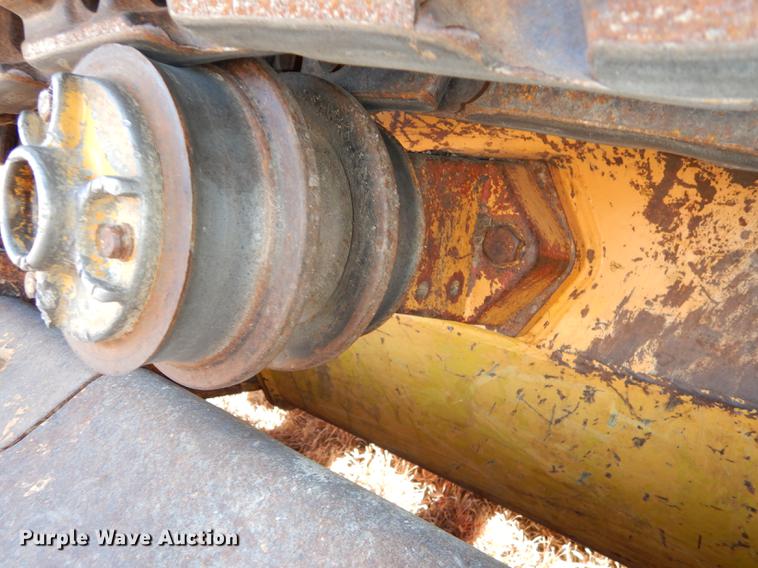 image for item DC0338 2000 John Deere 655C track loader