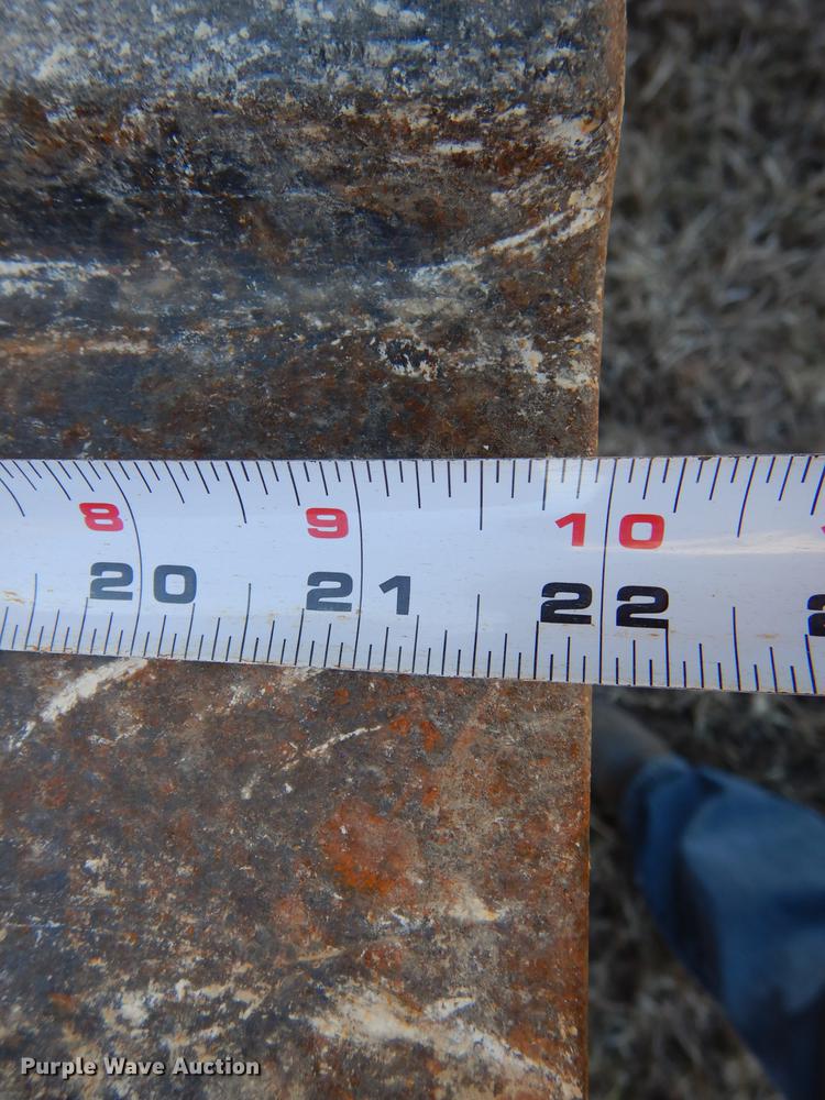 image for item DC0338 2000 John Deere 655C track loader