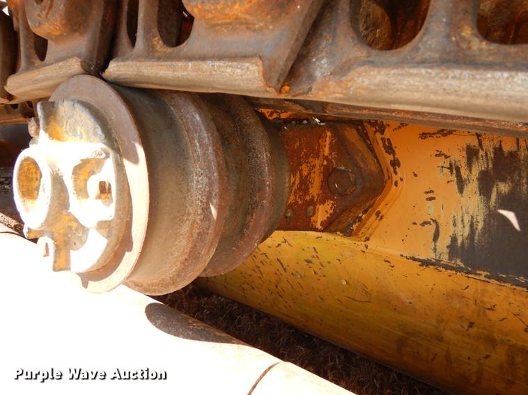 image for item DC0338 2000 John Deere 655C track loader