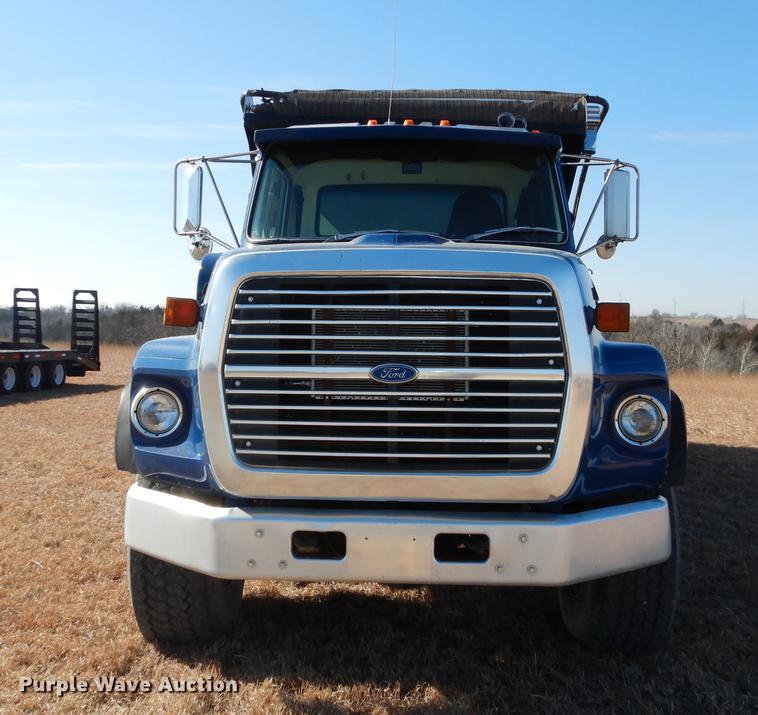 image for item DC0340 1994 Ford LTS9000 dump truck