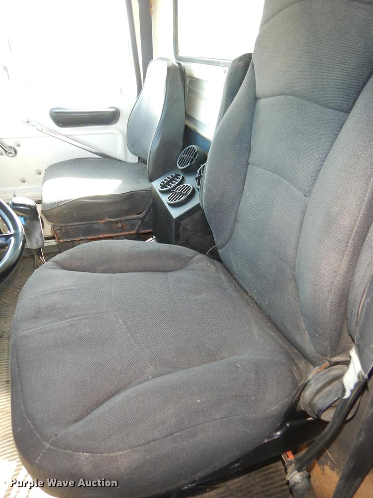 image for item DC0340 1994 Ford LTS9000 dump truck