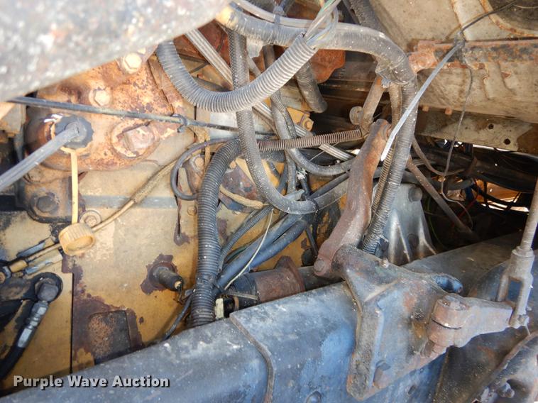 image for item DC0340 1994 Ford LTS9000 dump truck