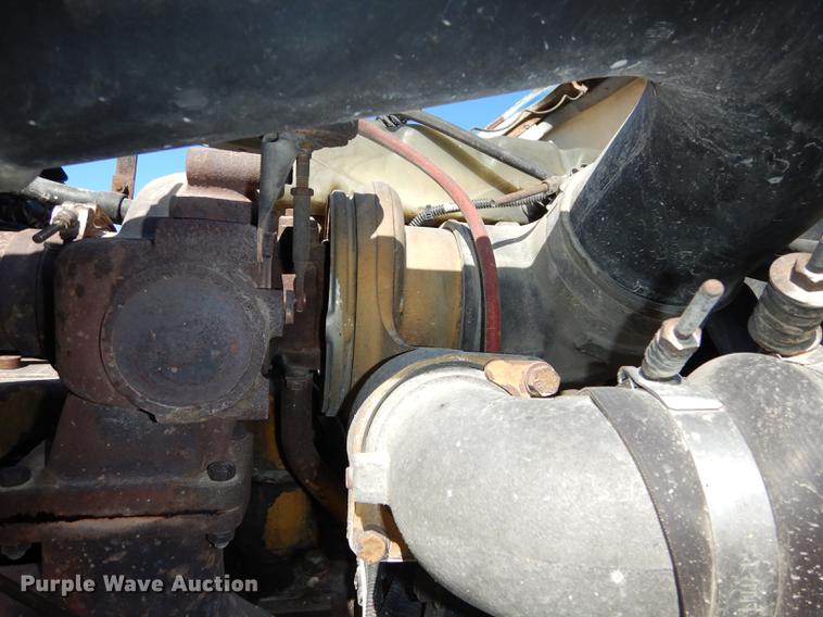 image for item DC0340 1994 Ford LTS9000 dump truck