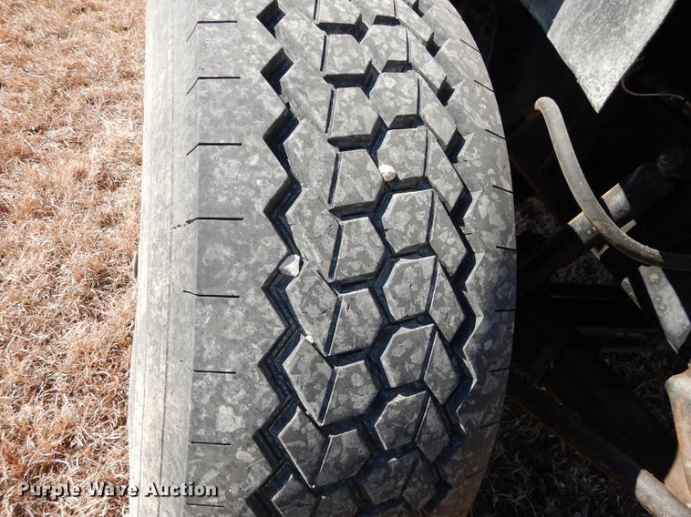 image for item DC0340 1994 Ford LTS9000 dump truck