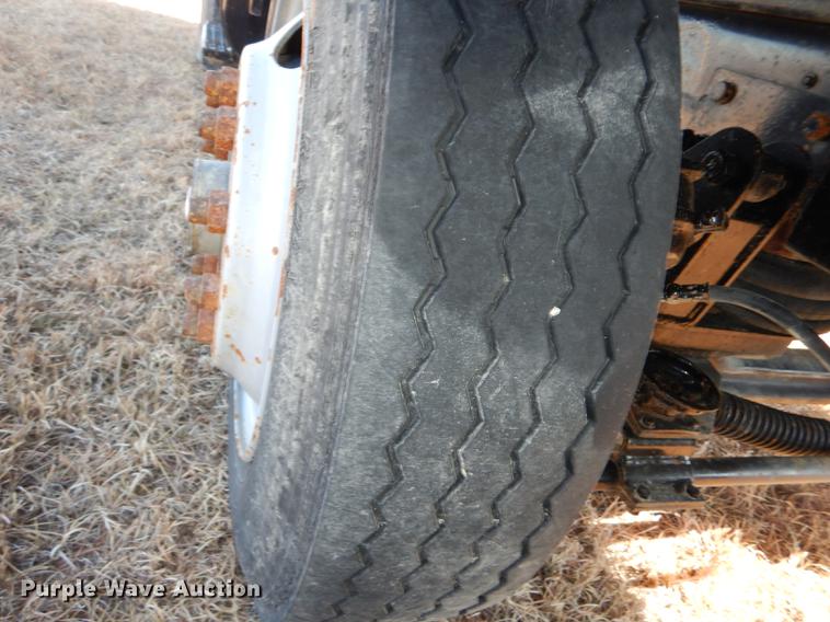 image for item DC0340 1994 Ford LTS9000 dump truck