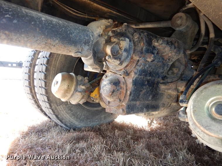 image for item DC0340 1994 Ford LTS9000 dump truck