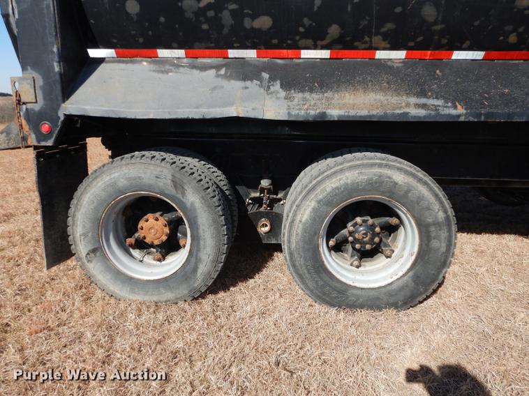 image for item DC0340 1994 Ford LTS9000 dump truck