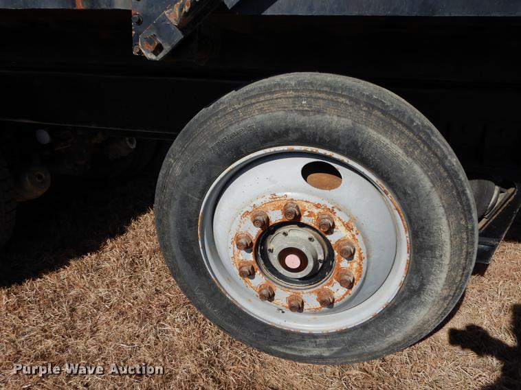 image for item DC0340 1994 Ford LTS9000 dump truck