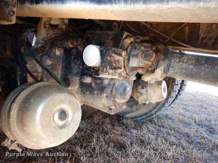 image for item DC0340 1994 Ford LTS9000 dump truck