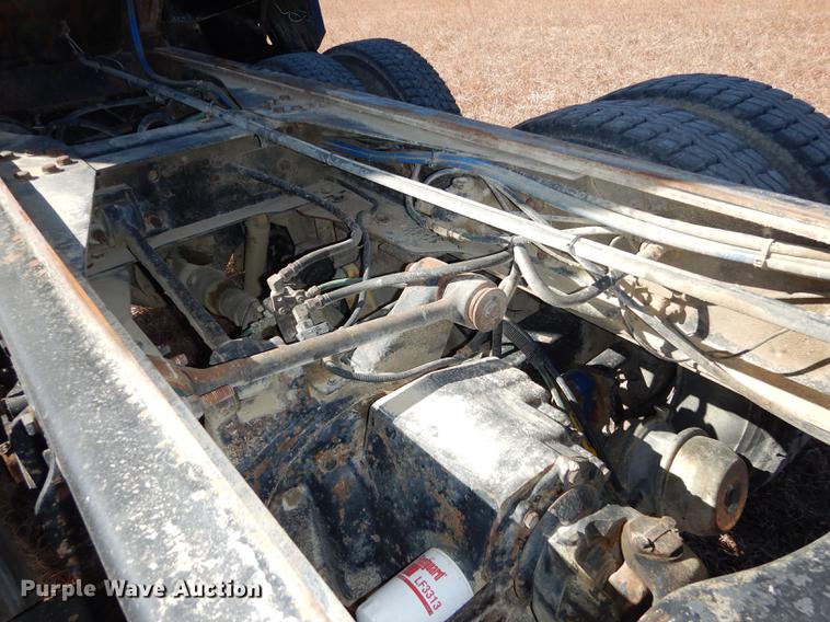 image for item DC0340 1994 Ford LTS9000 dump truck