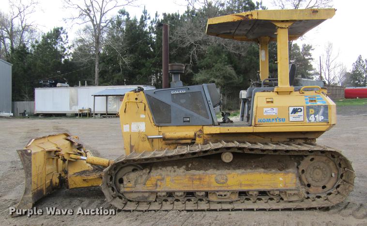 image for item DC7944 2006 Komatsu D41P-6 dozer