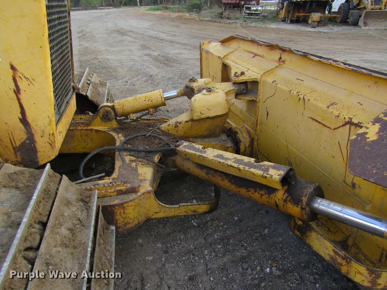 image for item DC7944 2006 Komatsu D41P-6 dozer