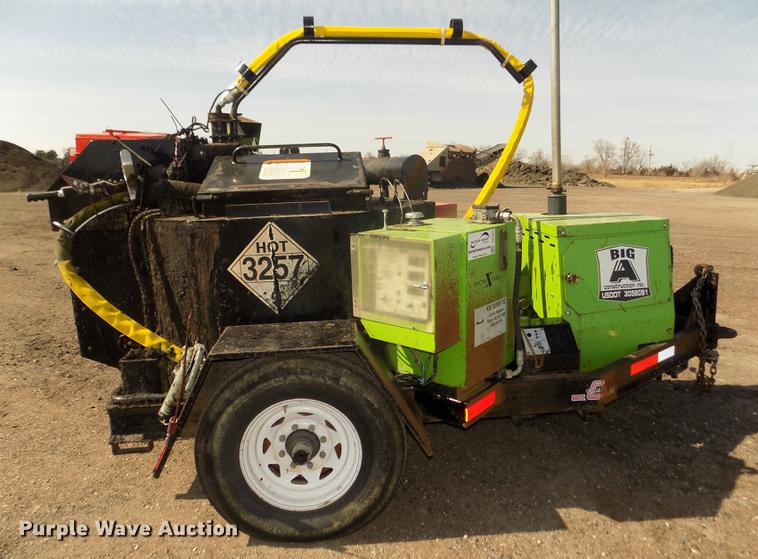 image for item DD2852 2007 Cimline Matrix 1500 melter applicator