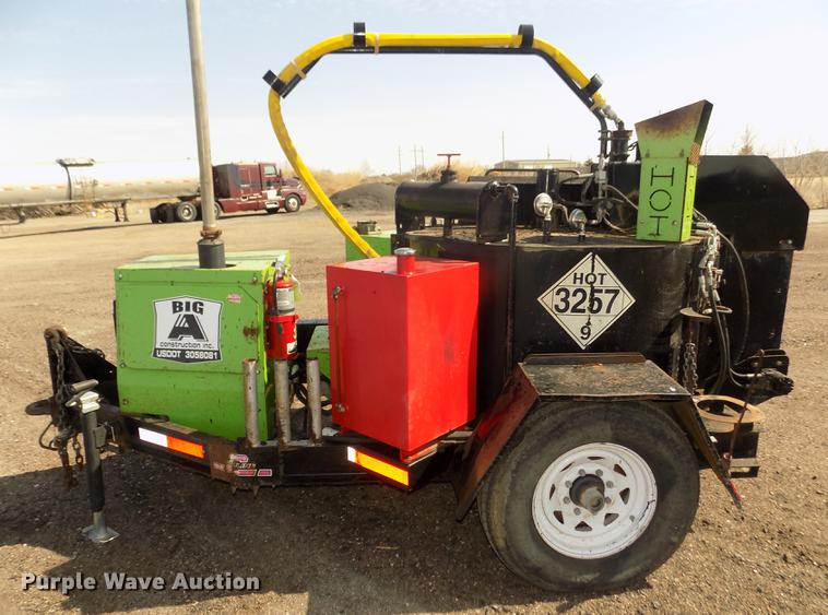 image for item DD2852 2007 Cimline Matrix 1500 melter applicator