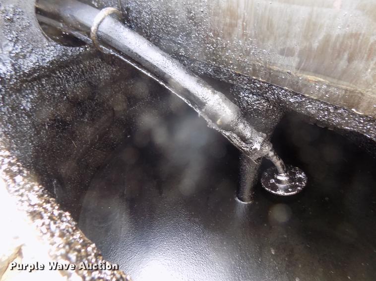 image for item DD2852 2007 Cimline Matrix 1500 melter applicator