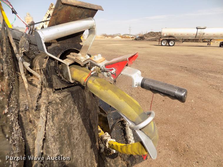 image for item DD2852 2007 Cimline Matrix 1500 melter applicator