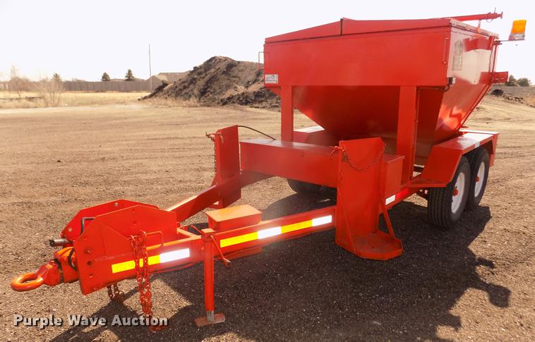 image for item DD2853 2000 Stepp SPH275 asphalt trailer