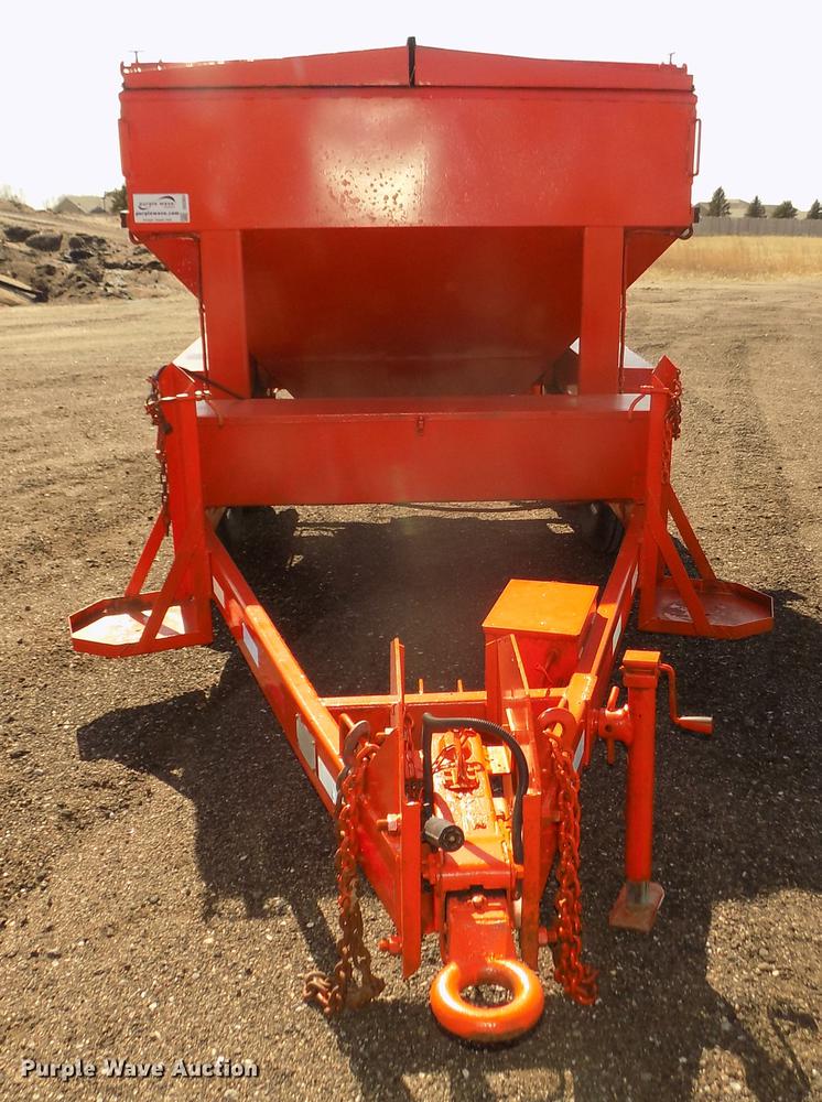 image for item DD2853 2000 Stepp SPH275 asphalt trailer