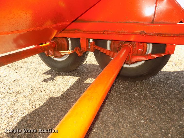 image for item DD2853 2000 Stepp SPH275 asphalt trailer