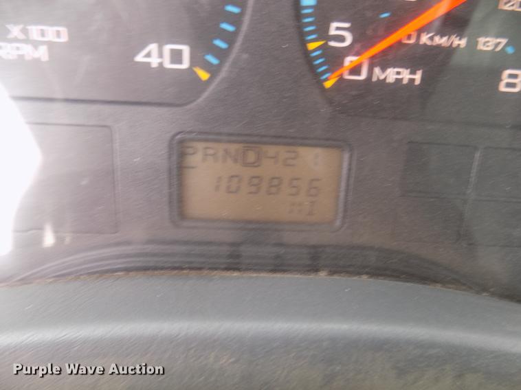 image for item DD2868 2004 International 4200 liquid distributor truck