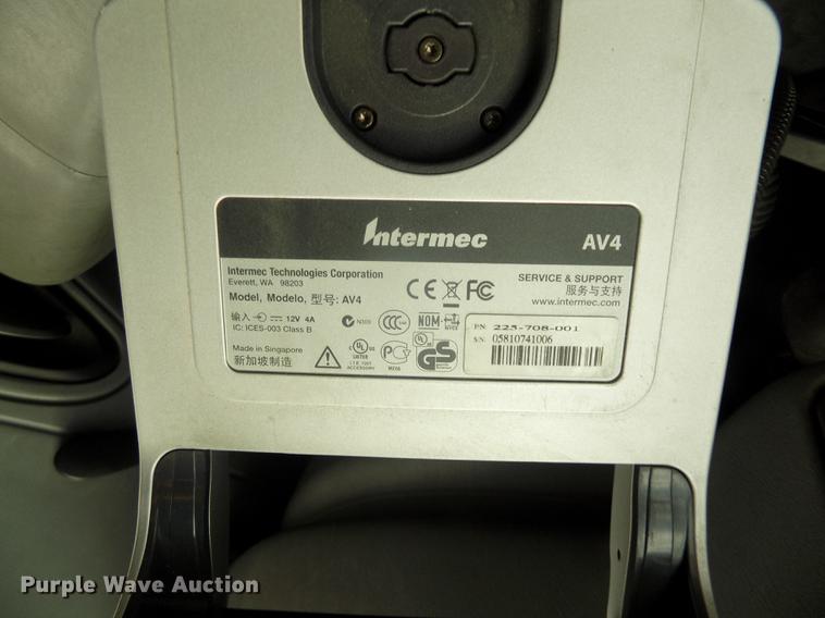 image for item DD2868 2004 International 4200 liquid distributor truck