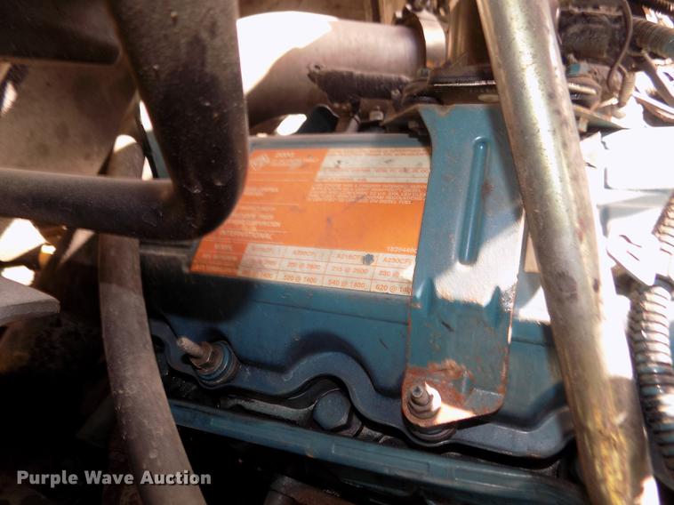 image for item DD2868 2004 International 4200 liquid distributor truck