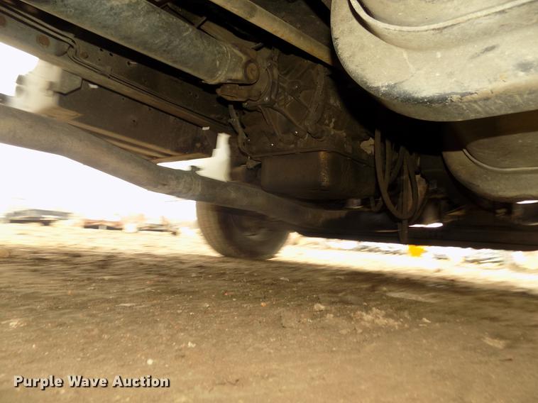 image for item DD2868 2004 International 4200 liquid distributor truck