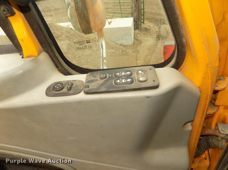 image for item DD2870 2006 International 7400 dump truck