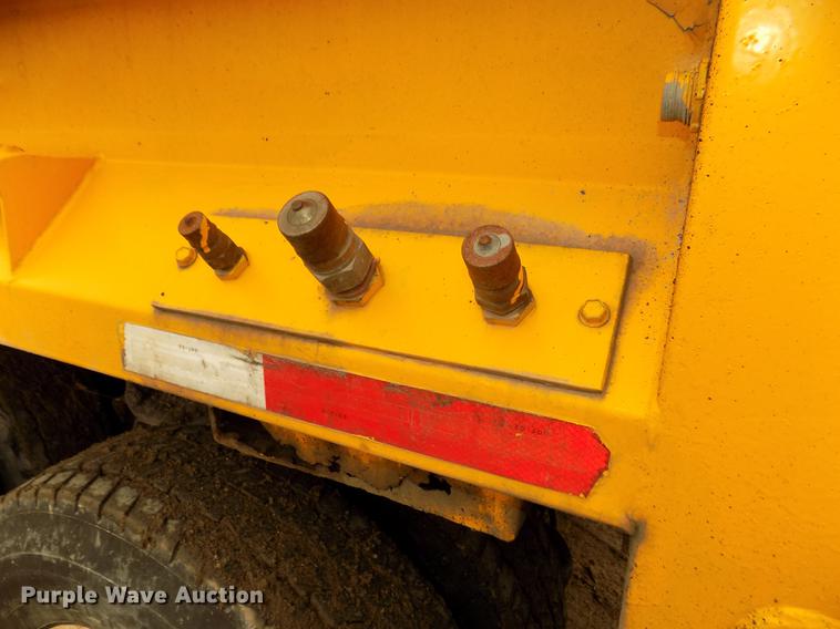 image for item DD2870 2006 International 7400 dump truck