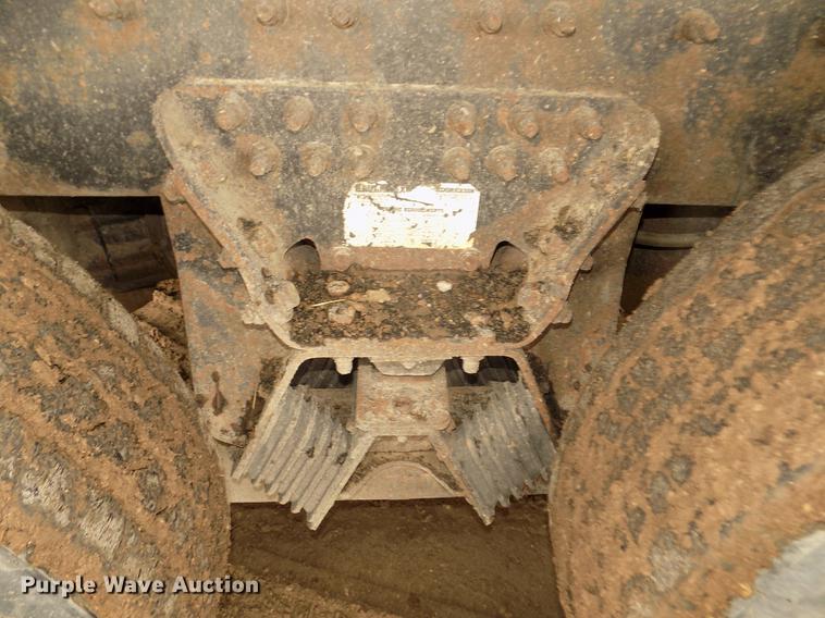 image for item DD2870 2006 International 7400 dump truck