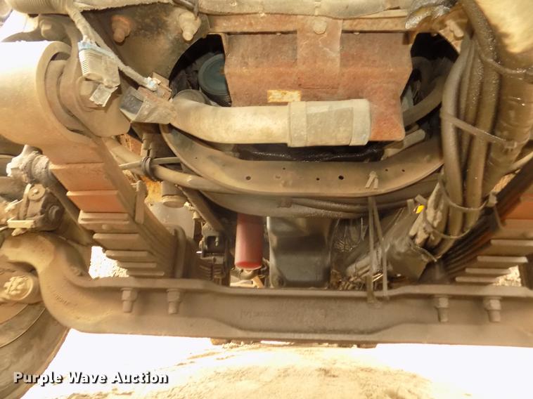 image for item DD2870 2006 International 7400 dump truck