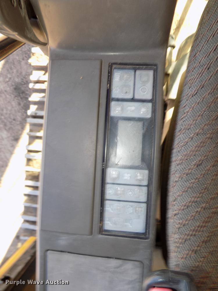 image for item DD2871 1999 Caterpillar 345B L excavator