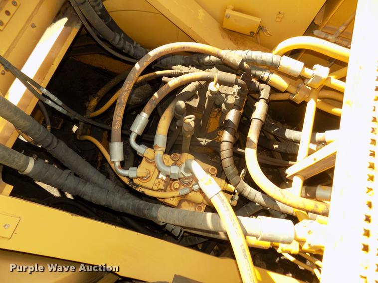 image for item DD2871 1999 Caterpillar 345B L excavator