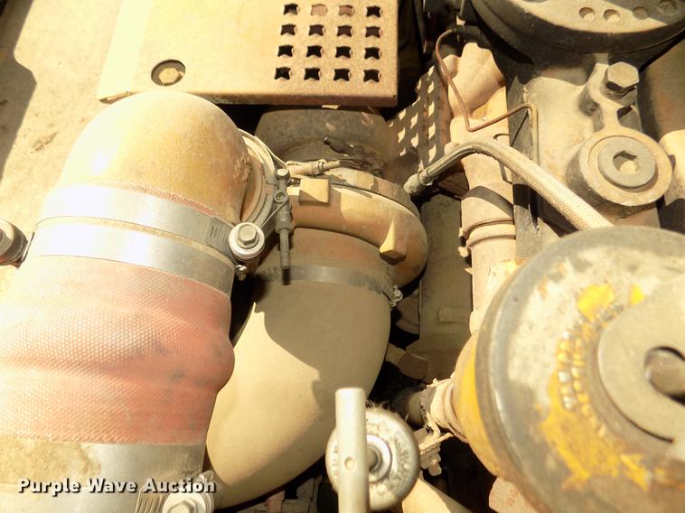 image for item DD2871 1999 Caterpillar 345B L excavator