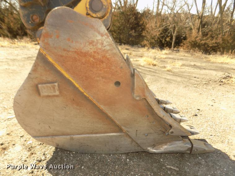 image for item DD2871 1999 Caterpillar 345B L excavator