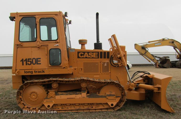 image for item DD7416 1988 Case 1150E dozer