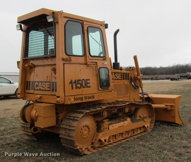 image for item DD7416 1988 Case 1150E dozer