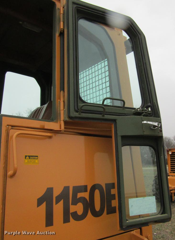 image for item DD7416 1988 Case 1150E dozer