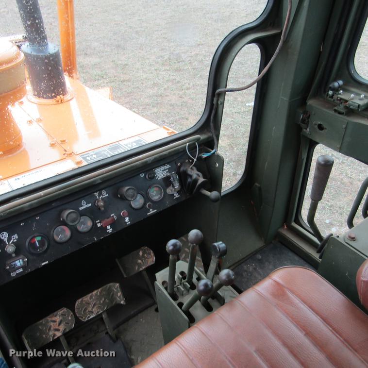 image for item DD7416 1988 Case 1150E dozer
