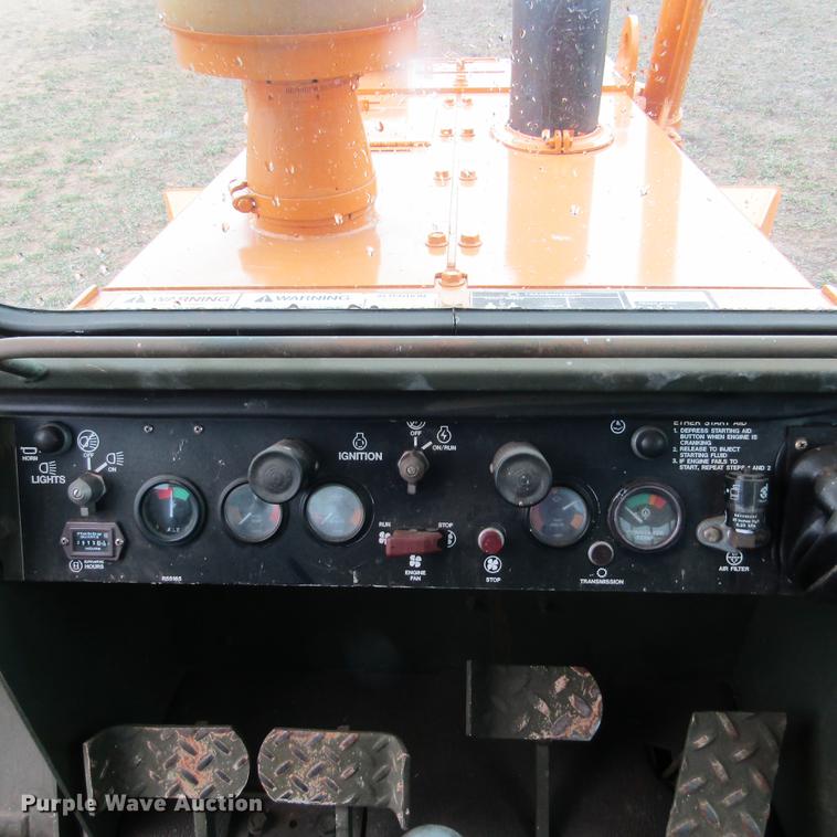 image for item DD7416 1988 Case 1150E dozer