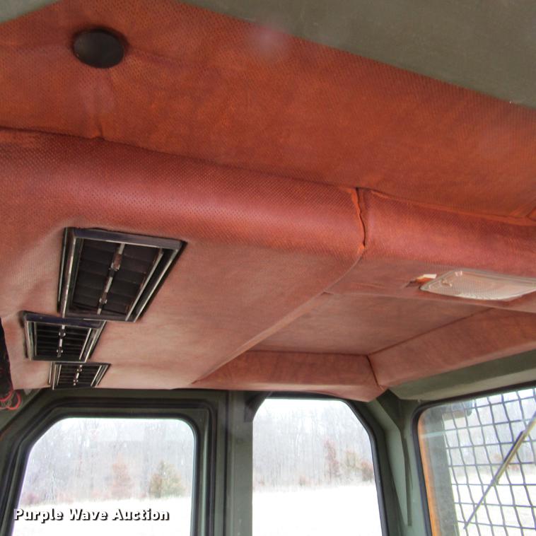 image for item DD7416 1988 Case 1150E dozer