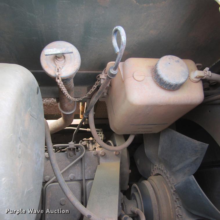 image for item DD7416 1988 Case 1150E dozer