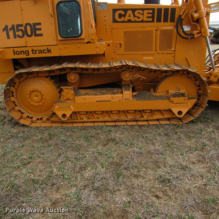 image for item DD7416 1988 Case 1150E dozer