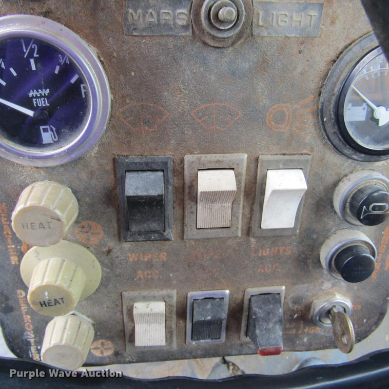 image for item DD7417 1978 Galion T500C rigid frame motor grader