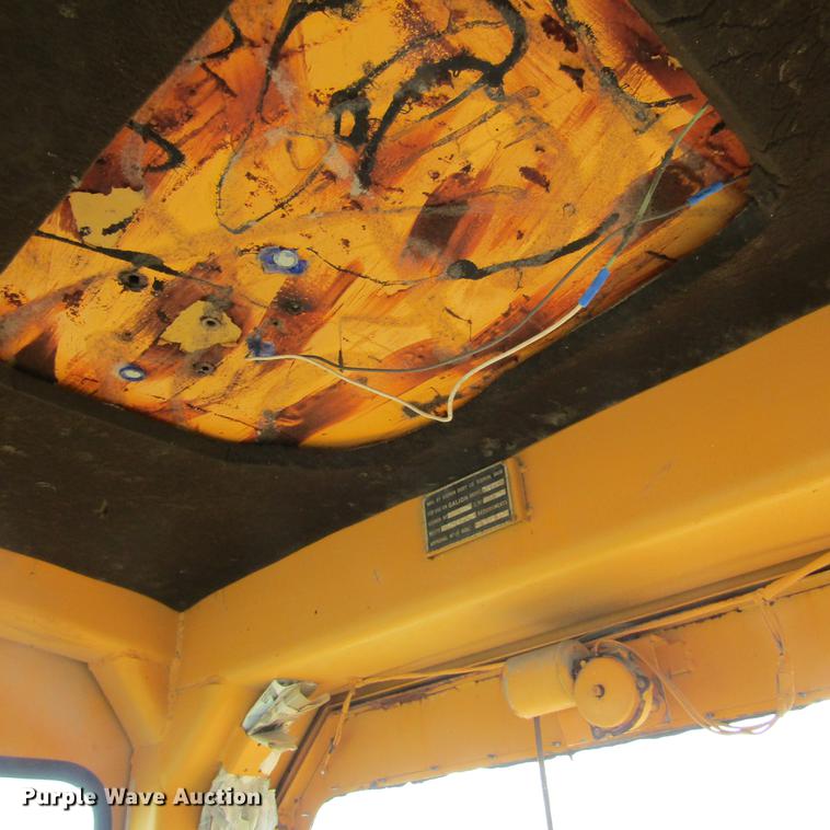 image for item DD7417 1978 Galion T500C rigid frame motor grader