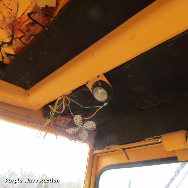 image for item DD7417 1978 Galion T500C rigid frame motor grader