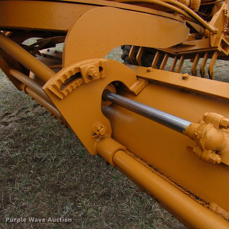 image for item DD7417 1978 Galion T500C rigid frame motor grader