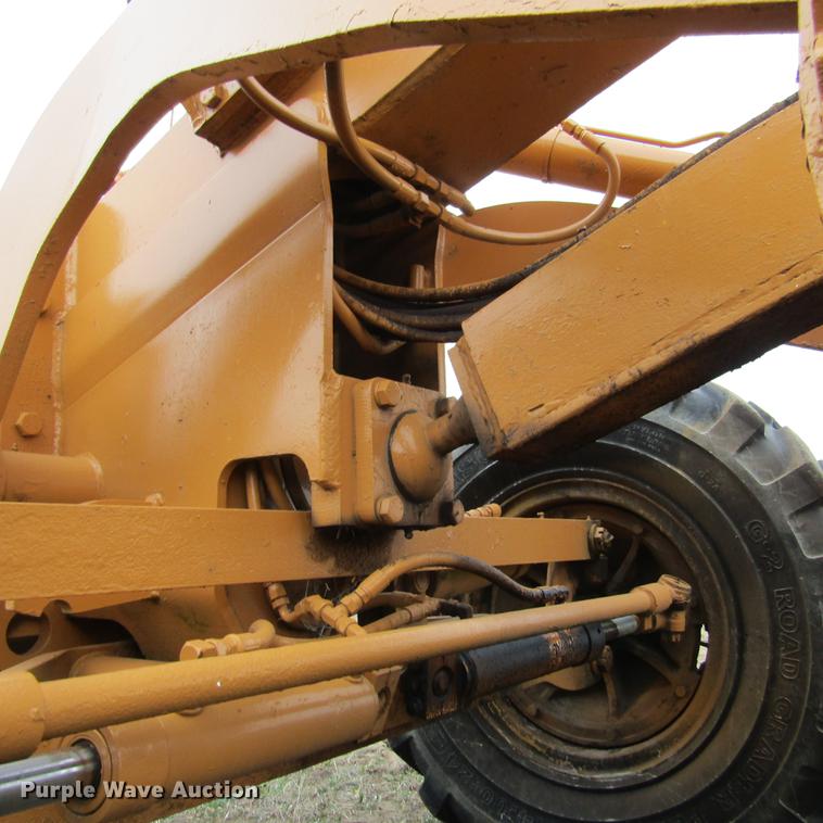image for item DD7417 1978 Galion T500C rigid frame motor grader