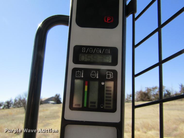 image for item DD8719 2012 New Holland L220 skid steer